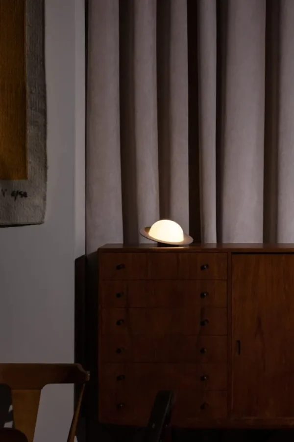 Muuto Tischlampen-AGO Alley Tilt Tischleuchte, dimmbar, klein, Dunkelblau