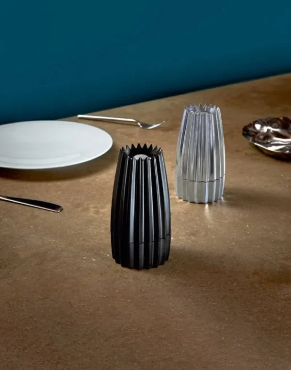 Alessi Küchenutensilien^Salz-, Pfeffer- und Gewürzmühle, schwarzes Aluminium