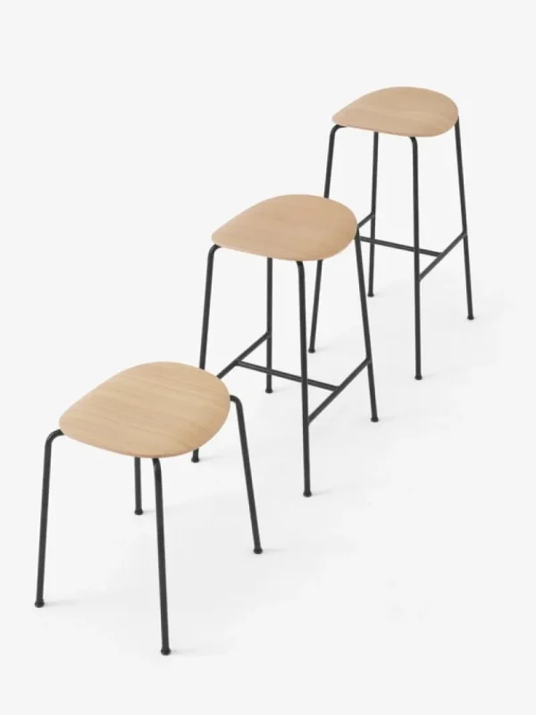 Hem Sitzgelegenheiten-&Tradition Pavilion AV36 Hocker, lackiertes Eichenholz