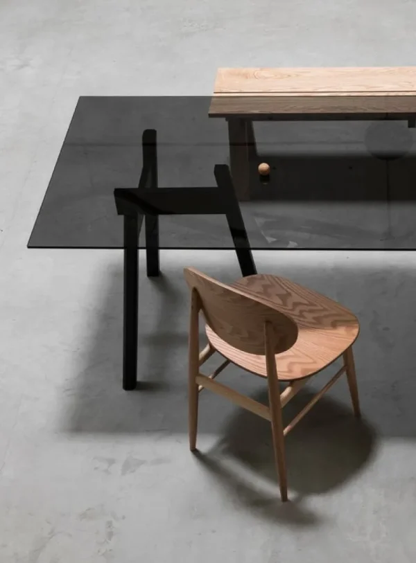 Vitra Sitzgelegenheiten-Ariake Outline Stuhl, Eiche