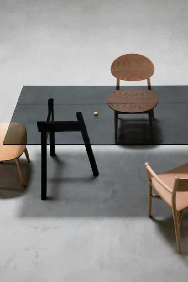 Vitra Sitzgelegenheiten-Ariake Outline Stuhl, Eiche