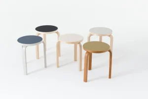 Muuto Sitzgelegenheiten-Artek Aalto Hocker 60, weißes Laminat
