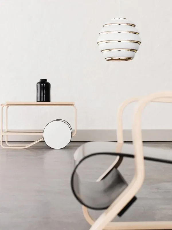 Artek Deckenleuchten-Aalto Pendelleuchte A331 „Beehive“, weiß/ Messing