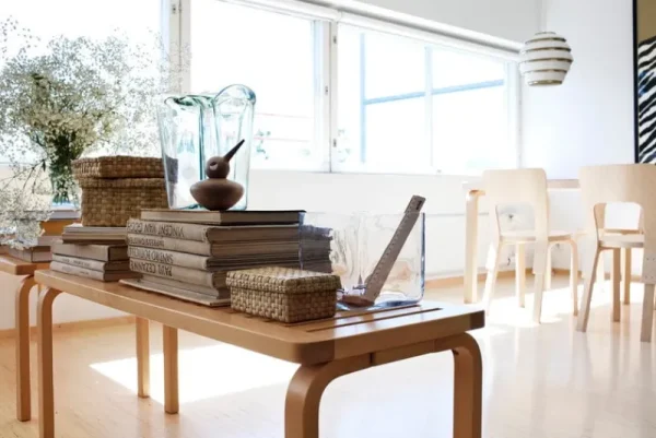 Artek Deckenleuchten-Aalto Pendelleuchte A331 „Beehive“, weiß/ Messing