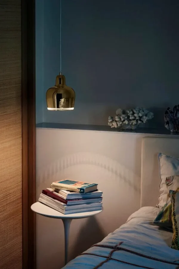 Nuura Deckenleuchten-Artek Aalto Pendelleuchte A330S „Golden Bell“, Messing