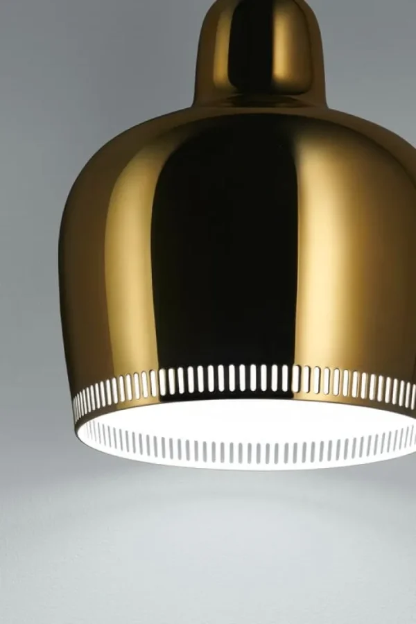 Nuura Deckenleuchten-Artek Aalto Pendelleuchte A330S „Golden Bell“, Messing