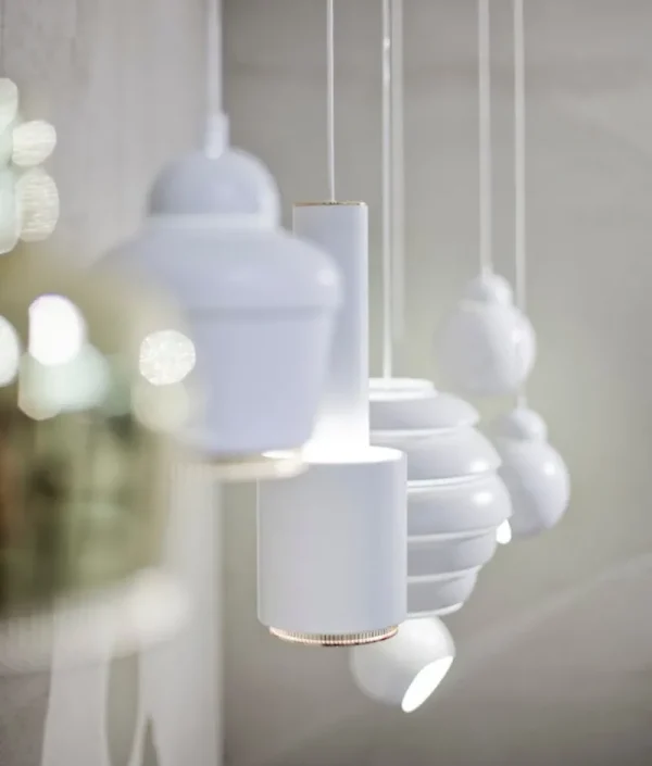 Nuura Deckenleuchten-Artek Aalto Pendelleuchte A330S „Golden Bell“, Messing