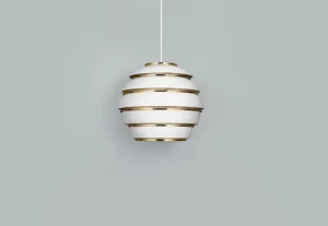 Artek Deckenleuchten-Aalto Pendelleuchte A331 „Beehive“, weiß/ Messing