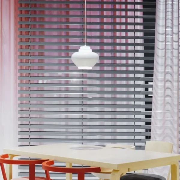 Artek Deckenleuchten-Aalto Pendelleuchte A333 "Turnip", weiß/Messing