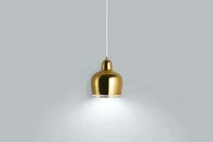 Nuura Deckenleuchten-Artek Aalto Pendelleuchte A330S „Golden Bell“, Messing