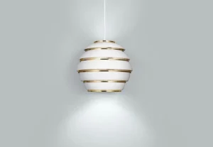 Artek Deckenleuchten-Aalto Pendelleuchte A331 „Beehive“, weiß/ Messing