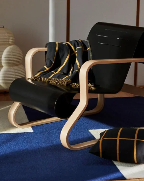 Normann Copenhagen Sitzgelegenheiten-Artek Aalto Sessel 41 „Paimio“, schwarz