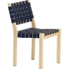 &Tradition Sitzgelegenheiten-Artek Aalto Stuhl 611, Birke/schwarz-blaues Gurtband