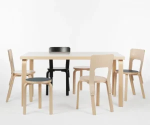 TON Sitzgelegenheiten-Artek Aalto Stuhl 66, schwarzes Linoleum