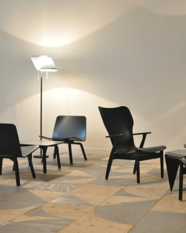 Artek Sitzgelegenheiten-Domus Loungesessel, Eiche lackiert