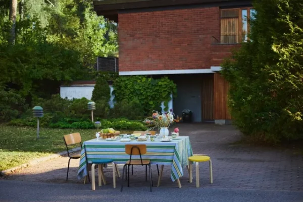 Vitra Sitzgelegenheiten-Artek Hocker Aalto 60, gelb – Birke