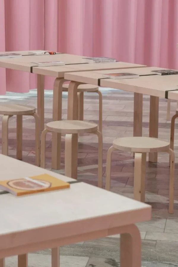 Hem Sitzgelegenheiten-Artek Hocker Aalto E60, Wildbirke