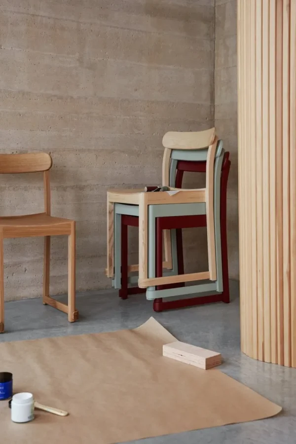 Viccarbe Sitzgelegenheiten-Artek Stuhl Atelier, Esche lackiert