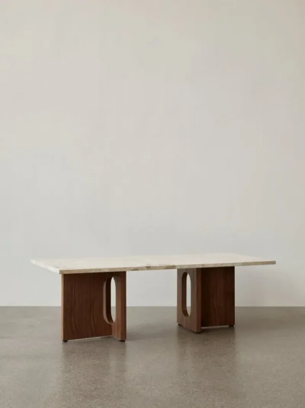 Audo Copenhagen Tische-Androgyne Loungetisch, Nussbaum – Kunis Breccia Stein, Sandfarbe