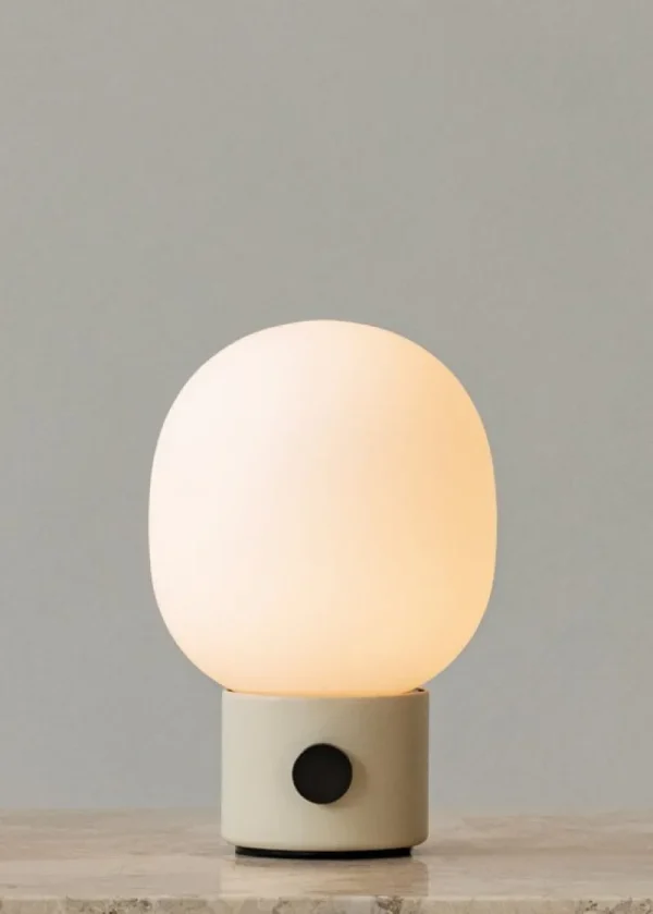 Flos Tischlampen | Tragbare Lampen-Audo Copenhagen JWDA Portable Tischleuchte, Alabasterweiß