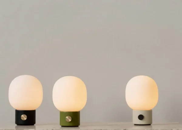 Flos Tischlampen | Tragbare Lampen-Audo Copenhagen JWDA Portable Tischleuchte, Alabasterweiß