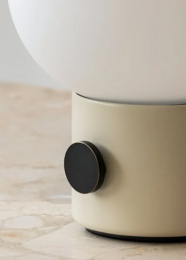 Flos Tischlampen | Tragbare Lampen-Audo Copenhagen JWDA Portable Tischleuchte, Alabasterweiß