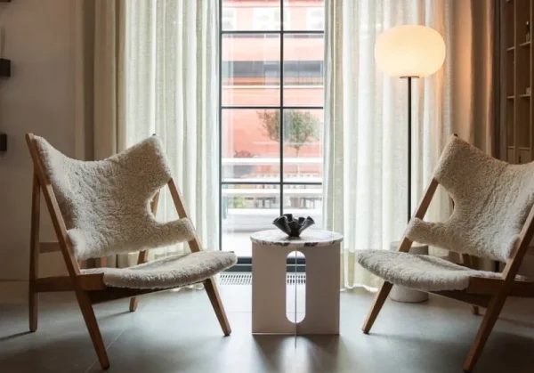 Sibast Sitzgelegenheiten-Audo Copenhagen Knitting Stuhl, Eiche – Schafsfell Nature