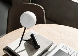 Iittala Tischlampen | Tragbare Lampen-Audo Copenhagen Phare LED Tischleuchte, dunkelrot