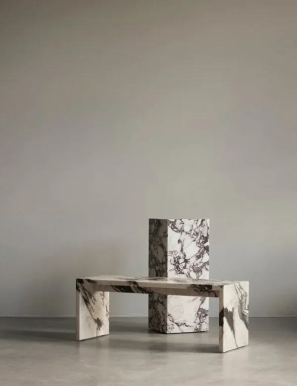 Audo Copenhagen Tische-Plinth Pedestal Säule, Calacatta-Viola-Marmor