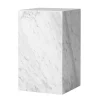 OX Denmarq Tische-Audo Copenhagen Plinth Tisch, hoch, weißer Carrara-Marmor