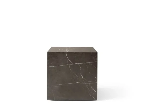 Audo Copenhagen Tische-Plinth Tisch, Würfel, grauer Kendzo Marmor