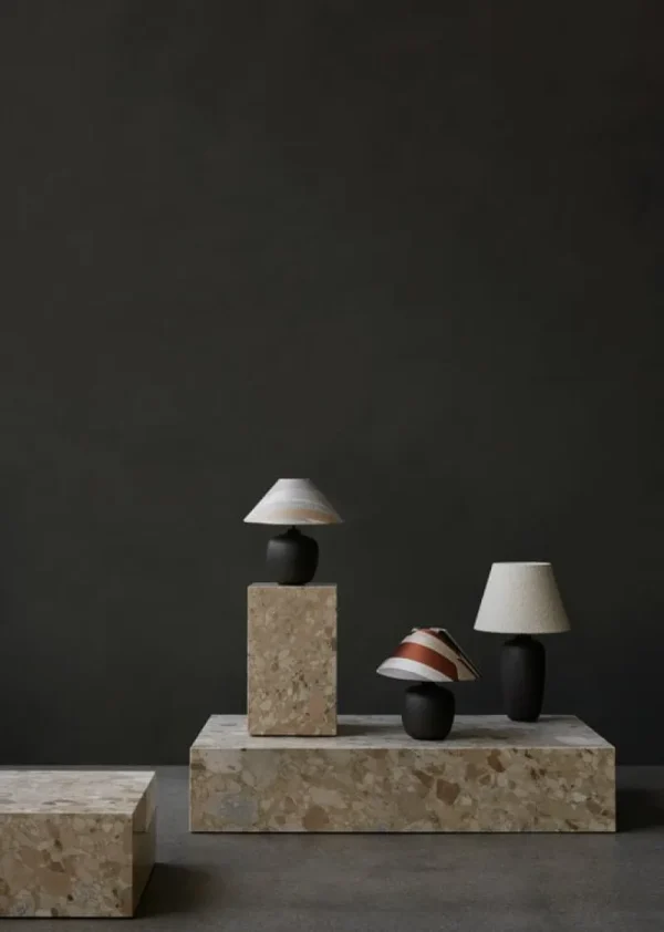 FDB Mu00f8bler Tische-Audo Copenhagen Plinth Tisch, tief, Kunis-Breccia-Marmor