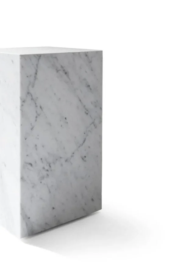 OX Denmarq Tische-Audo Copenhagen Plinth Tisch, hoch, weißer Carrara-Marmor
