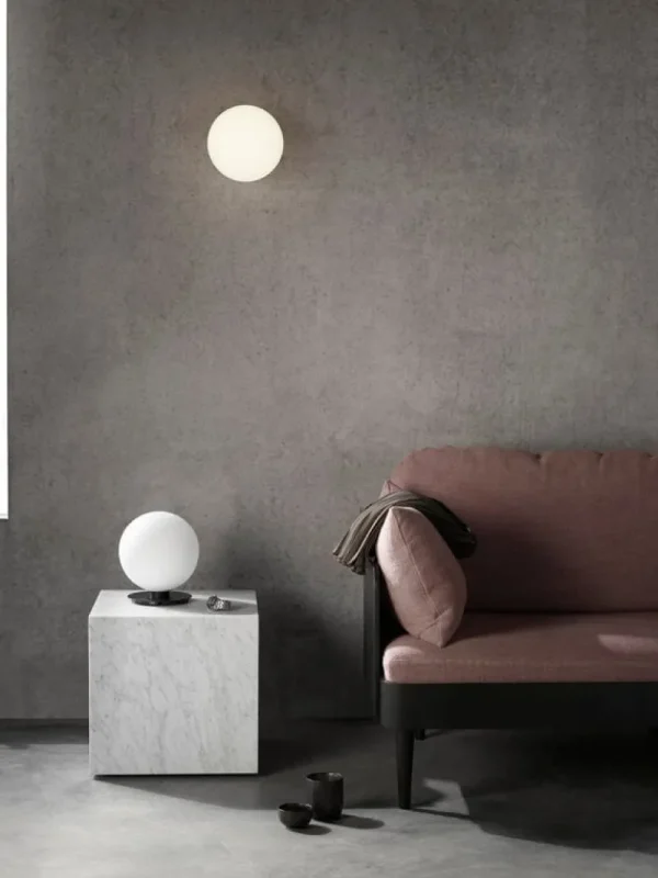 OX Denmarq Tische-Audo Copenhagen Plinth Tisch, Würfel, weißer Carrara Marmor