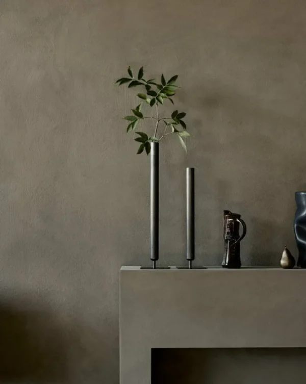 Audo Copenhagen Vasen-Stance Vase, 40 cm, brüniertes Messing