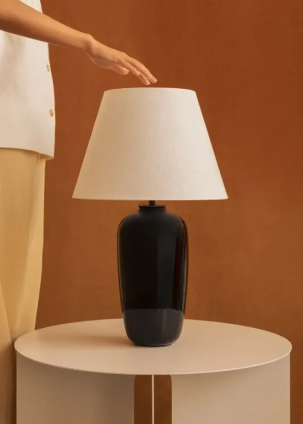 Marset Tischlampen-Audo Copenhagen Torso Tischleuchte, 57 cm, Schwarz – Cremefarben