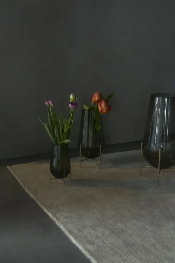Audo Copenhagen Vasen-Vase Échasse, groß, rauchgrau