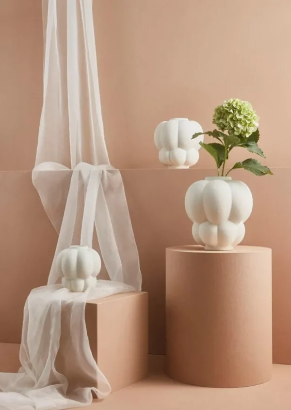 AYTM Vasen-Uva Vase, 22 cm, Cremefarben