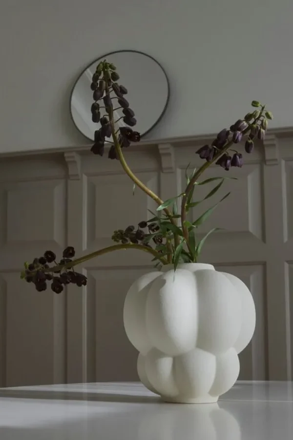 AYTM Vasen-Uva Vase, 22 cm, Cremefarben