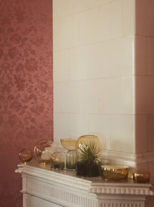 AYTM Vasen-Vase Globe, mittel, bernsteinfarben – goldfarben