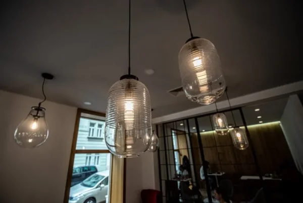 Le Klint Deckenleuchten-Bomma Lantern Pendelleuchte, klar - schwarz