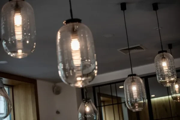 Le Klint Deckenleuchten-Bomma Lantern Pendelleuchte, klar - schwarz