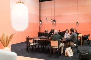Le Klint Deckenleuchten-Bomma Lantern Pendelleuchte, klar - schwarz