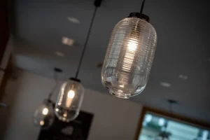Le Klint Deckenleuchten-Bomma Lantern Pendelleuchte, klar - schwarz