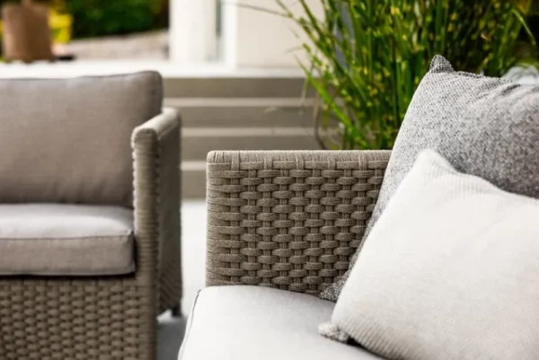Cane-line Terrassenmöbel^Diamond Sofa, 3-Sitzer, Taupe