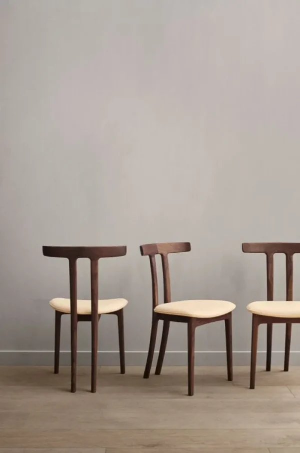 Interface Sitzgelegenheiten-Carl Hansen & Søn OW58 T-Chair, Walnuss geölt - beiges Leder Sif 90