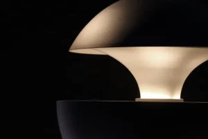 Vitra Deckenleuchten-DCWéditions Pendelleuchte Here Comes The Sun 175, schwarz – weiß