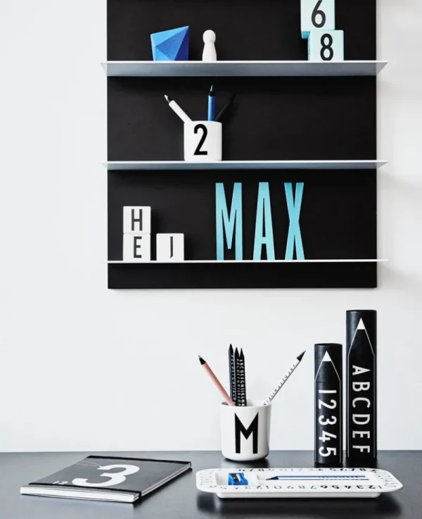 Design Letters Dekorationsgegenstände^Arne Jacobsen Holzbuchstaben, schwarz, A–Ö