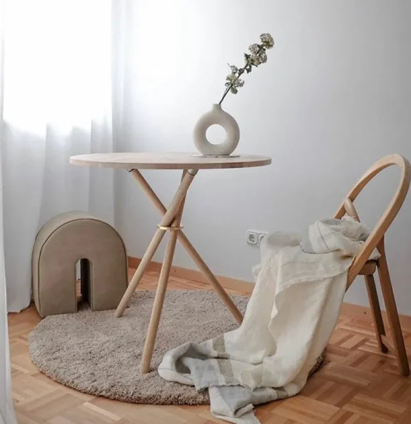 Viccarbe Tische-Eberhart Furniture Aldric Esstisch, 80 cm, Eiche hell