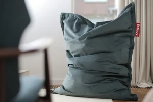 Audo Copenhagen Sitzgelegenheiten-Fatboy Original Slim Velvet Recycled Sitzsack, Taupe